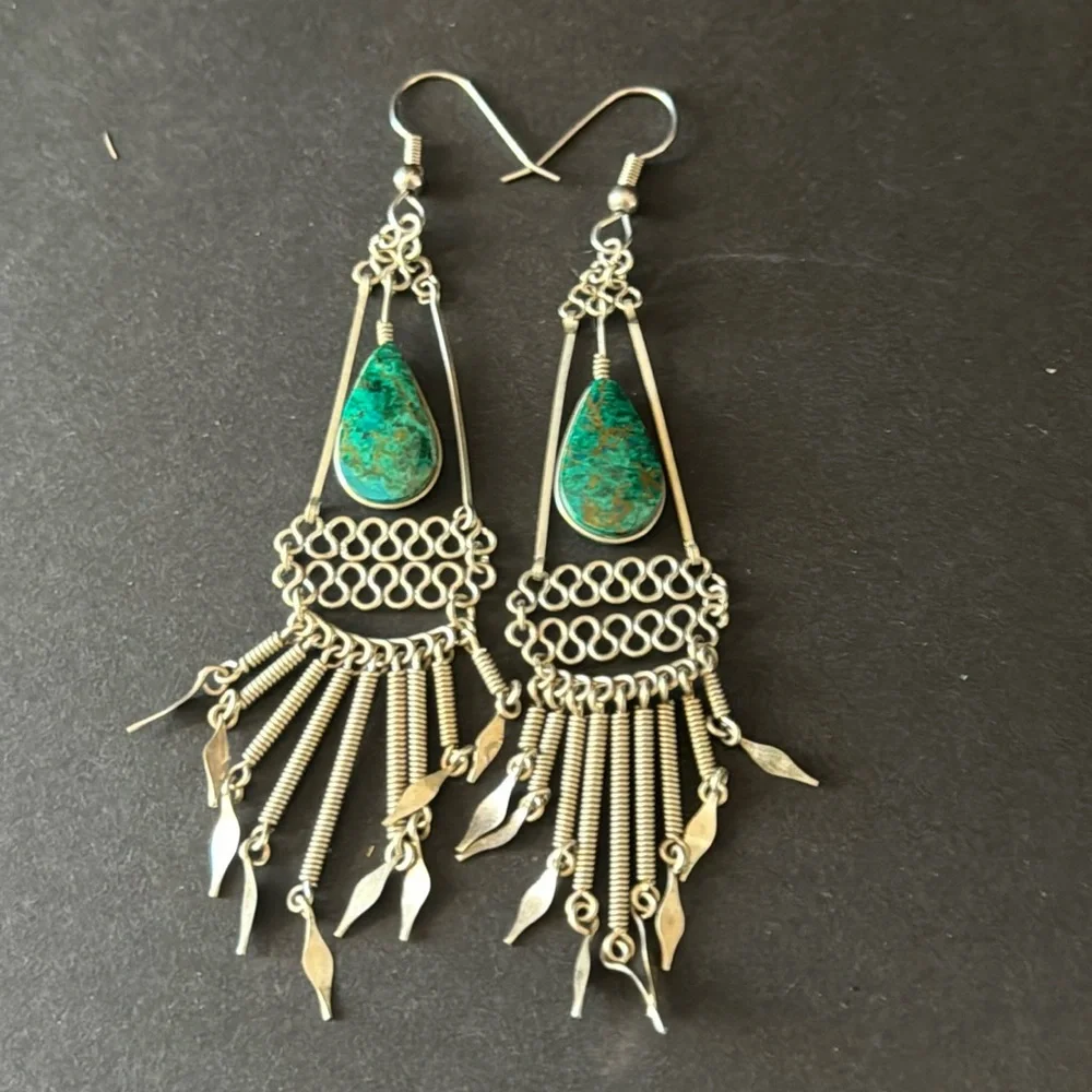 Peruvian Wire Work Earrings with Turquoise Stone_3